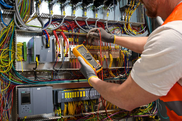 Best Local Electrician Companies  in East Pepperell, MA